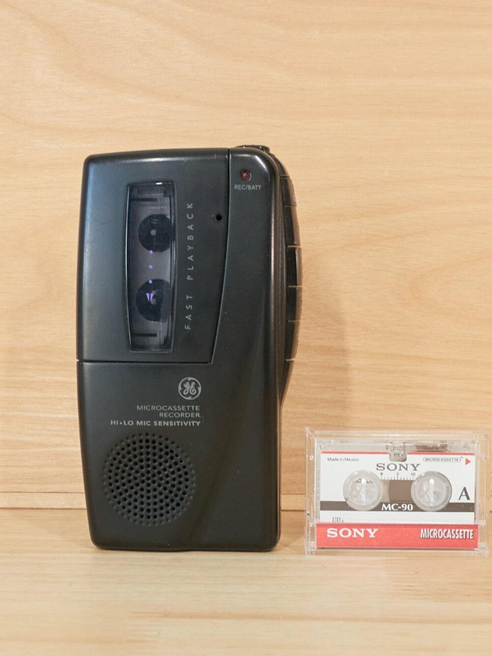 GE 3-5379B Microcassette Voice Recorder Player Fast Playback Tested Working